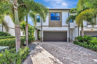 4509 E Aqua Bella Ln, Davie, FL 33312