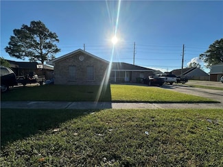 1300 Cambridge Dr, La Place, LA 70068