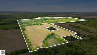 10101 17 Mile Rd, Marshall, MI 49068