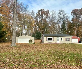 2119 Bryn Mawr Dr, Stow, OH 44224
