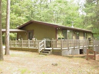 10461 Leisure Dr, Hazelhurst, WI 54531