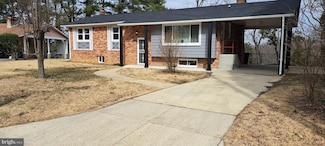 6213 Hope Dr, Temple Hills, MD 20748
