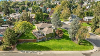 1162 Hills West Way, Richland, WA 99352