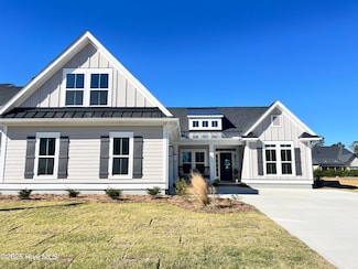 7366 Foxbriar Dr, Leland, NC 28451