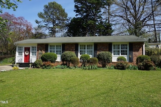3516 Apache Dr, Raleigh, NC 27609