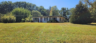 4976 Orchard Ln, Rockford, IL 61101