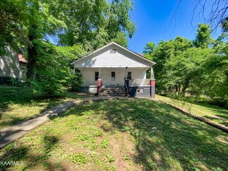 883 Foute Town Rd, Lenoir City, TN 37772