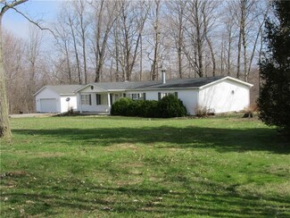 9031 Byron Ln, Waveland, IN 47989