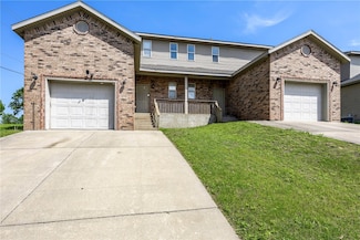 601 SW Loudon Dr, Bentonville, AR 72712