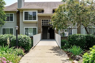 9880 Regatta Dr, Cincinnati, OH 45252