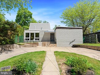 2423 N 51st St, Philadelphia, PA 19131