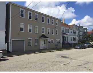 15 Tripp St, Fall River, MA 02724
