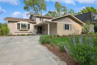 1407 N Dunton Ave, Arlington Heights, IL 60004