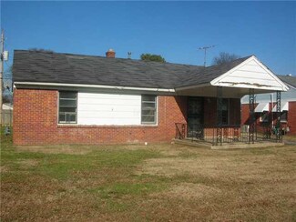 4276 Westover Ave, Memphis, TN 38108
