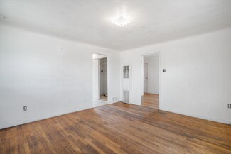 222 Headingly Ave NW, Albuquerque, NM 87107