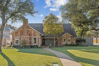 1800 Villanova Dr, Richardson, TX 75081
