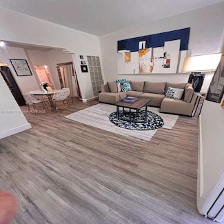 730 12th St Unit 9, Miami Beach, FL 33139