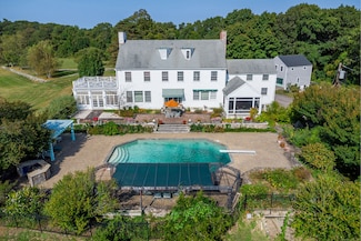 49 Great Ring Rd, Sandy Hook, CT 06482