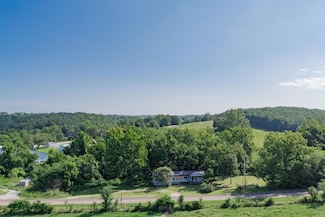 190 State Rd O, MacK's Creek, MO 65786