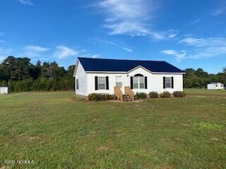 11742 Peacock Rd, Chadbourn, NC 28431