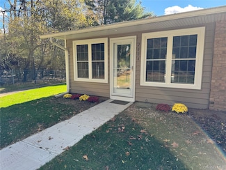 280 Berwick Ct Unit A, Ridge, NY 11961