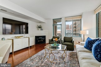 851 N Glebe Rd Unit 1209, Arlington, VA 22203