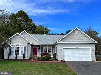 353 Spyglass Hill Dr, Charles Town, WV 25414