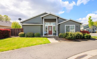 304 Live Oak Loop, Central Point, OR 97502