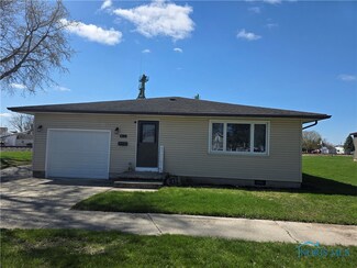 10 W Main St, Leipsic, OH 45856
