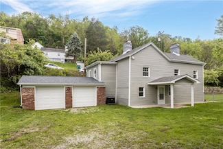 666 Grant Ave, Carnegie, PA 15106