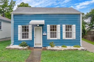 517 S Church St, Waterloo, IL 62298