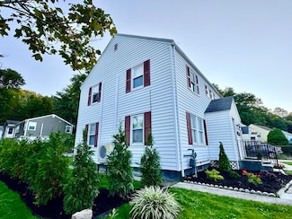 84 Reed St Unit 84, Worcester, MA 01602