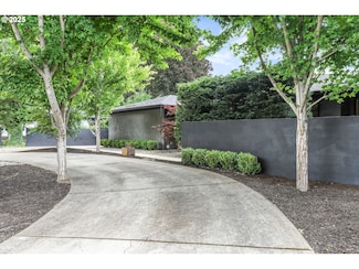 5809 NW Perthshire Rd, Vancouver, WA 98663