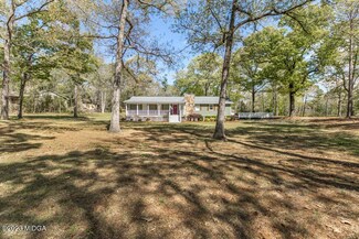 100 Red Oak Rd, Byron, GA 31008