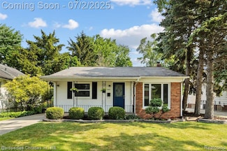 1616 Catalpa Dr, Royal Oak, MI 48067