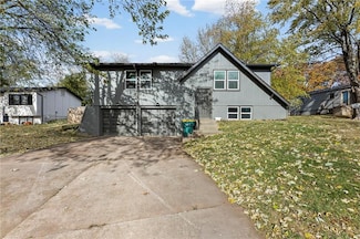 710 NE Westwind Dr, Lees Summit, MO 64086