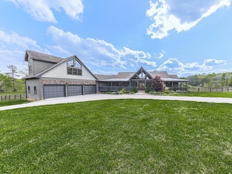 42 Lone Pine Dr, Morganton, GA 30560