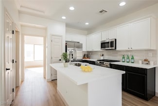 9741 Darlington Ct, Las Vegas, NV 89149