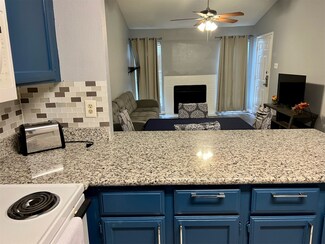 3900 Woodchase Dr, Houston, TX 77042