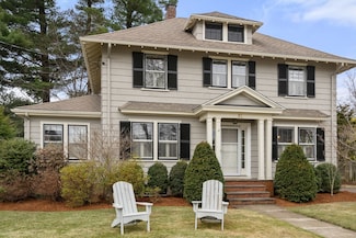81 Prince St, Needham, MA 02492