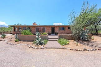 9420 E Sierra St, Tucson, AZ 85710