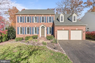 43312 Hagen Ct, Chantilly, VA 20152