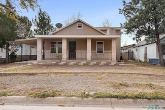 505 Pompa St, Carlsbad, NM 88220