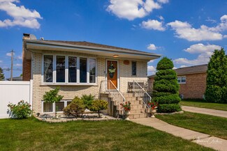 8209 S Oketo Ave, Bridgeview, IL 60455