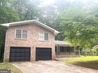345 Fond du Lac Dr, Stone Mountain, GA 30088