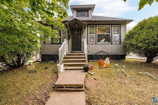 619 N 18th Ave E, Duluth, MN 55812