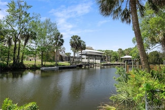 2184 N Watersedge Dr, Crystal River, FL 34429