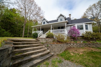 51 Brookview Dr, Bucksport, ME 04416