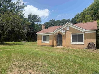 1009 Jordan St, Longview, TX 75602