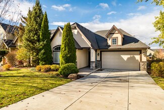 2865 SW 49th St, Redmond, OR 97756